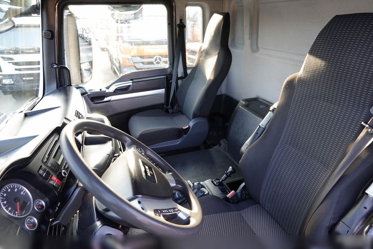 MAN TGS 33.360 / 6x4 / WYWROTKA TYLNOZSYPOWA 5.8 M + HDS HIAB XS 122 / STEROWANIE RADIOWE / HDS ZA KABINĄ / EURO 5 / UAL zdjęcie 27