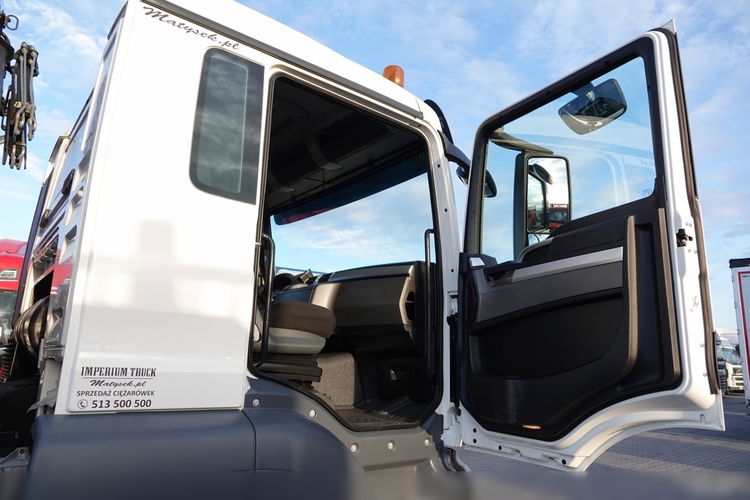 MAN TGS 33.360 / 6x4 / WYWROTKA TYLNOZSYPOWA 5.8 M + HDS HIAB XS 122 / STEROWANIE RADIOWE / HDS ZA KABINĄ / EURO 5 / UAL zdjęcie 37