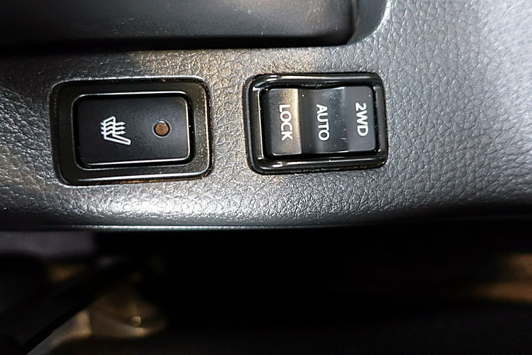 Suzuki SX4 4x4 1.6i 16V KLIMATRONIC Podgrzewane Fotele GWARANCJA Krajowy Bezwypad 4x2 zdjęcie 14