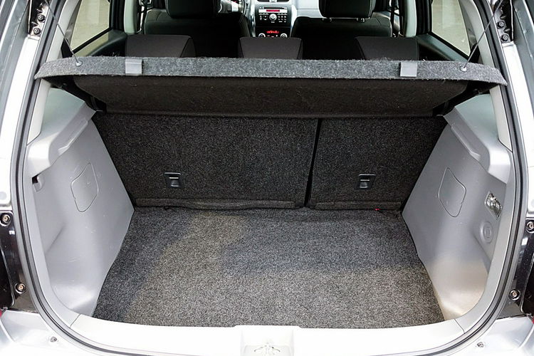 Suzuki SX4 4x4 1.6i 16V KLIMATRONIC Podgrzewane Fotele GWARANCJA Krajowy Bezwypad 4x2 zdjęcie 15