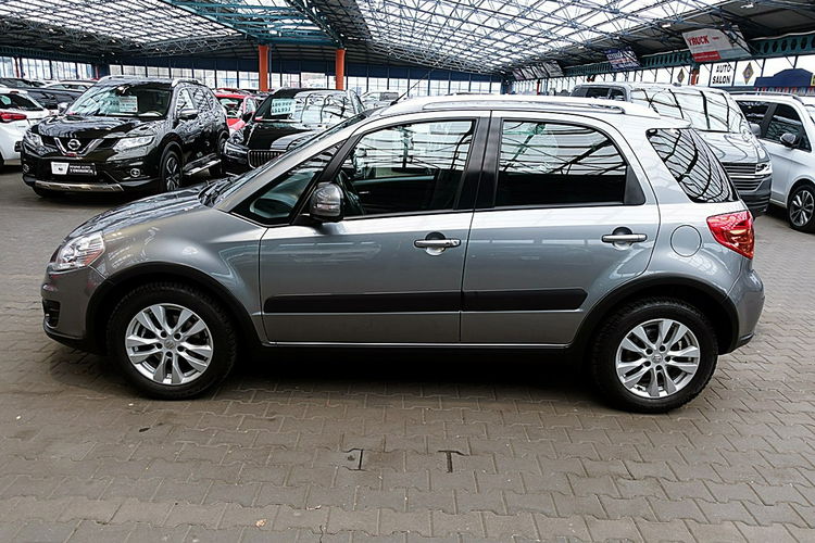 Suzuki SX4 4x4 1.6i 16V KLIMATRONIC Podgrzewane Fotele GWARANCJA Krajowy Bezwypad 4x2 zdjęcie 32