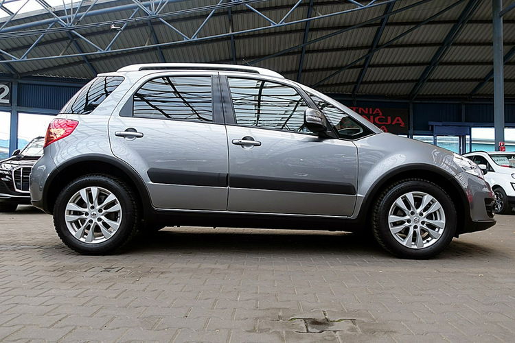 Suzuki SX4 4x4 1.6i 16V KLIMATRONIC Podgrzewane Fotele GWARANCJA Krajowy Bezwypad 4x2 zdjęcie 37