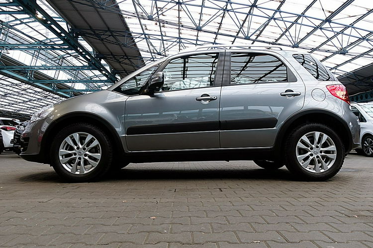 Suzuki SX4 4x4 1.6i 16V KLIMATRONIC Podgrzewane Fotele GWARANCJA Krajowy Bezwypad 4x2 zdjęcie 4