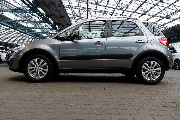 Suzuki SX4 4x4 1.6i 16V KLIMATRONIC Podgrzewane Fotele GWARANCJA Krajowy Bezwypad 4x2 zdjęcie 63
