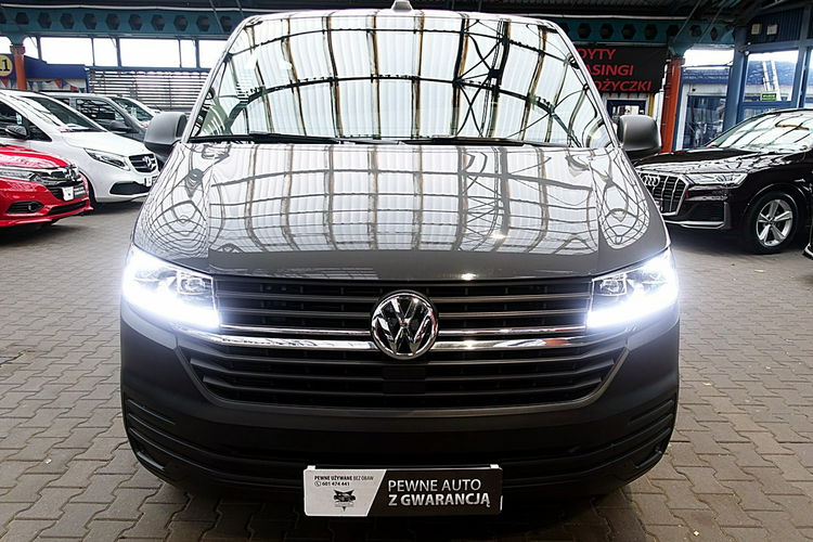 Volkswagen Transporter 5-osób AUTOMAT GWARANCJA 1wł Kraj Bezwyp FullLed+NAVI+KAMERA FV23% 4x2 zdjęcie 71