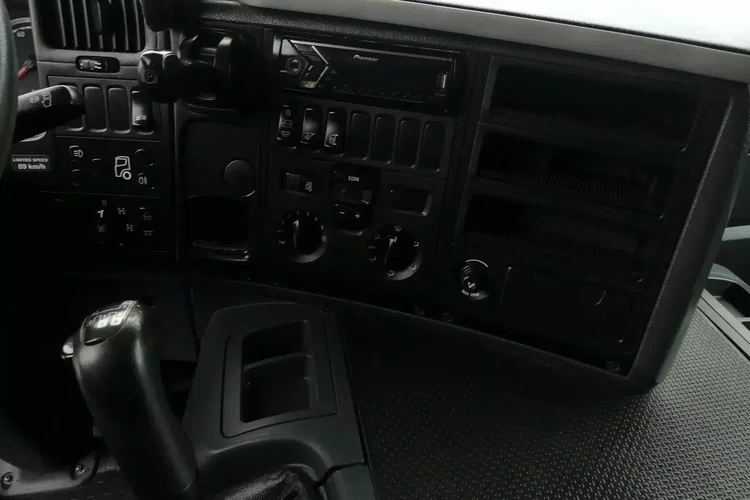 Scania P400 / 8x4 / WYWROTKA / HYDROBURTA / MANUAL / RETARDER / zdjęcie 30