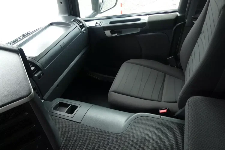 Scania P400 / 8x4 / WYWROTKA / HYDROBURTA / MANUAL / RETARDER / zdjęcie 31