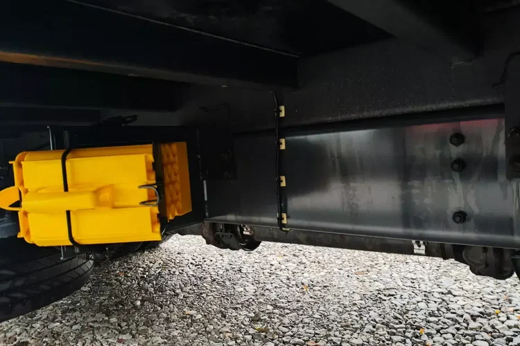 Scania P320 / FIRANKA 8.60 + WINDA / EURO 6 / NISKI PRZEBIEG / zdjęcie 15