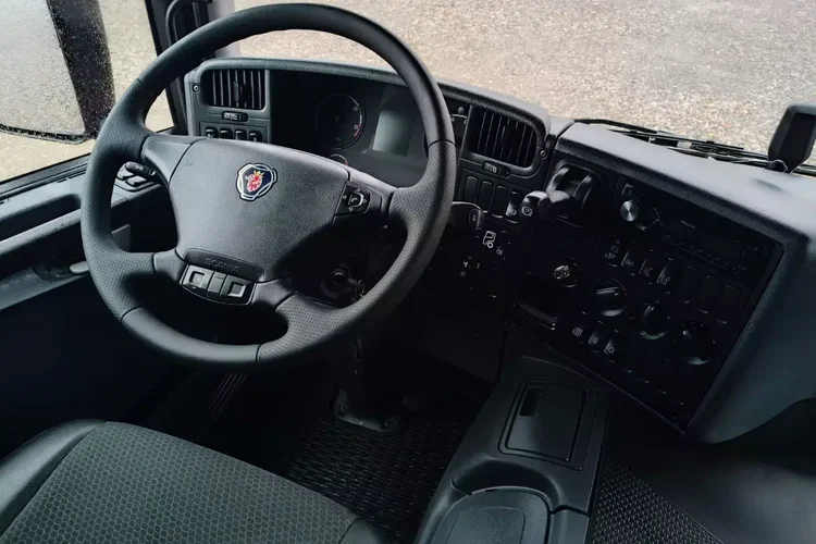 Scania P320 / FIRANKA 8.60 + WINDA / EURO 6 / NISKI PRZEBIEG / zdjęcie 28