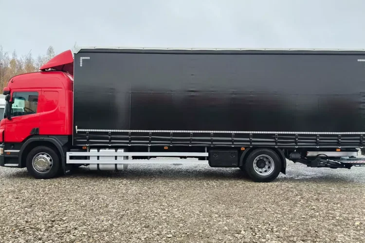 Scania P320 / FIRANKA 8.60 + WINDA / EURO 6 / NISKI PRZEBIEG / zdjęcie 4