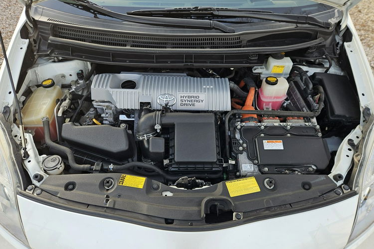 Toyota Prius 1.8 HSD 136KM Xenon Navi Hand Free Lift Kamera Skóra Full Led JBL zdjęcie 17