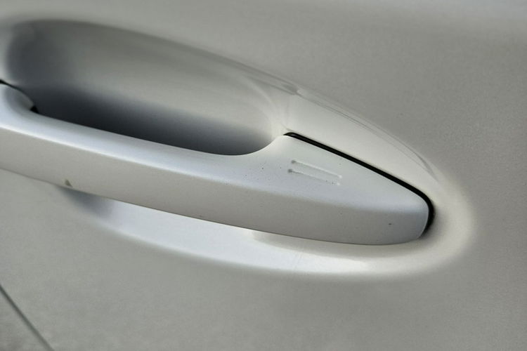 Toyota Prius 1.8 HSD 136KM Xenon Navi Hand Free Lift Kamera Skóra Full Led JBL zdjęcie 18