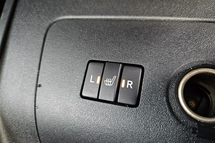 Toyota Prius 1.8 HSD 136KM Xenon Navi Hand Free Lift Kamera Skóra Full Led JBL zdjęcie 19