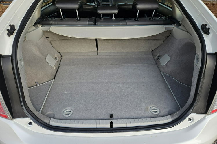 Toyota Prius 1.8 HSD 136KM Xenon Navi Hand Free Lift Kamera Skóra Full Led JBL zdjęcie 21