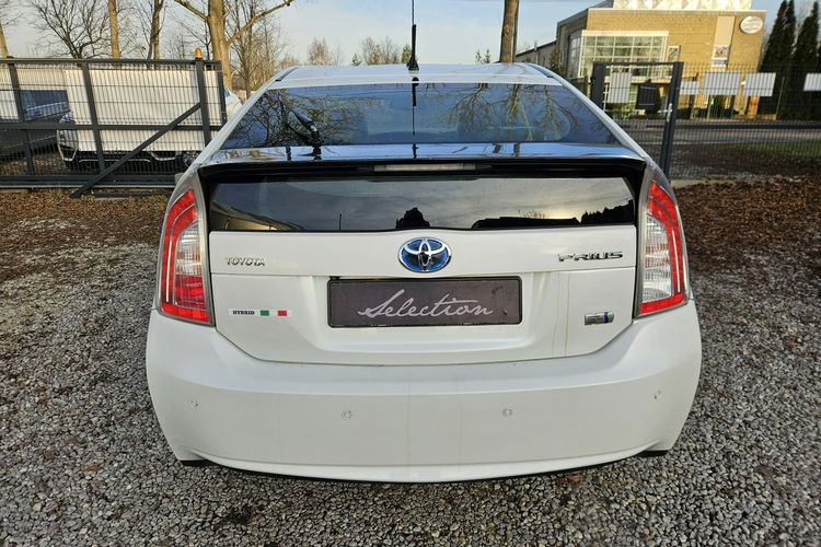 Toyota Prius 1.8 HSD 136KM Xenon Navi Hand Free Lift Kamera Skóra Full Led JBL zdjęcie 5