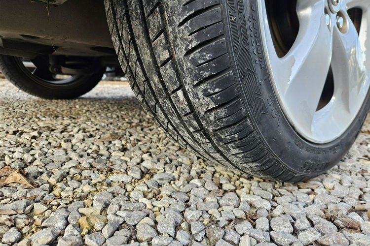 Toyota Prius 1.8 HSD 136KM Xenon Navi Hand Free Lift Kamera Skóra Full Led JBL zdjęcie 9