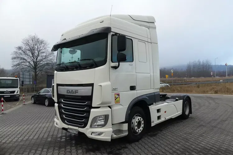 DAF XF 106.460 / AUTOMAT / SPACE CAB / EURO 6 / zdjęcie 2