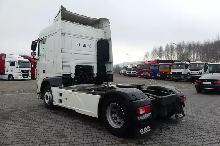 DAF XF 106.460 / AUTOMAT / SPACE CAB / EURO 6 / zdjęcie 4