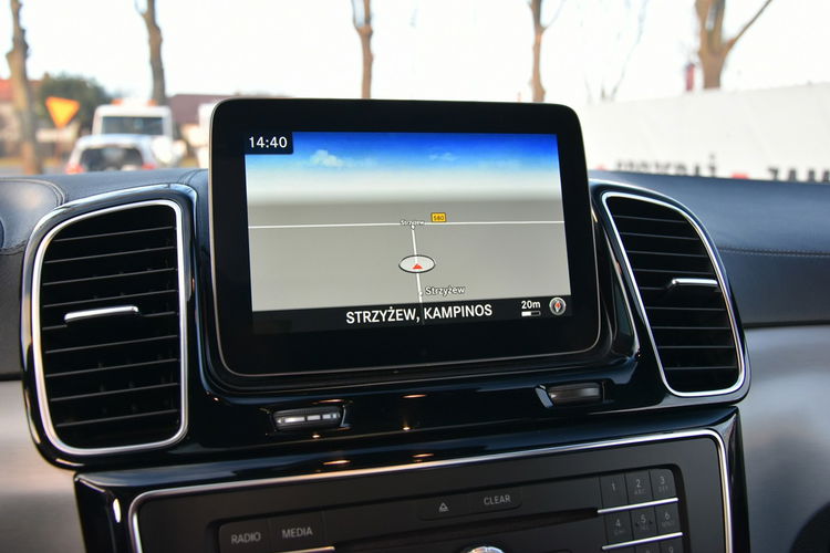 Mercedes GLE 350 350d 258KM 4Matic XII.2019r. AMG Skóra FullLED Panorama Kamera HAK zdjęcie 27