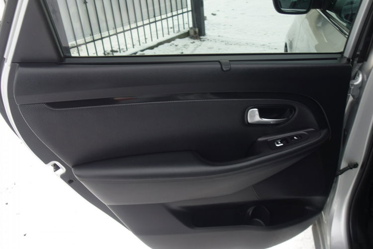 Carens Kia Carens 2015 2.0benzyna LPG 166km skóry navi kamera panorama zdjęcie 10