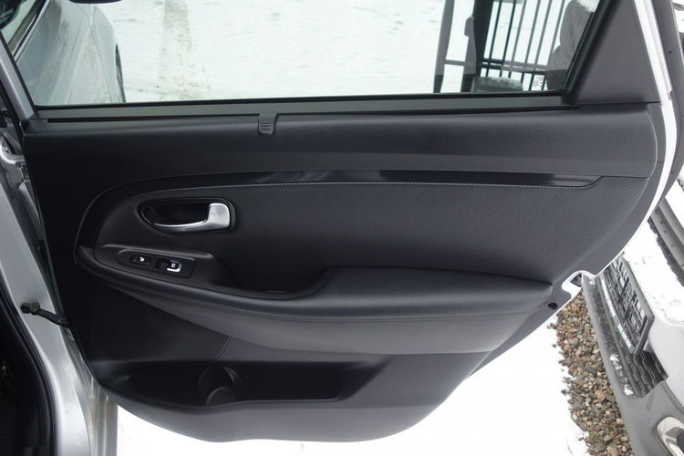 Carens Kia Carens 2015 2.0benzyna LPG 166km skóry navi kamera panorama zdjęcie 13