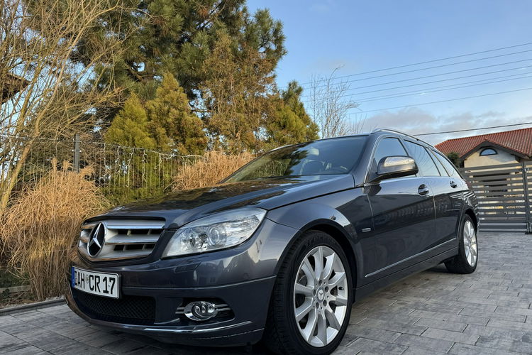 Mercedes C 180 NOWY ROZRZĄD Bardzo zadbana - 100% oryginalny przebieg zdjęcie 3