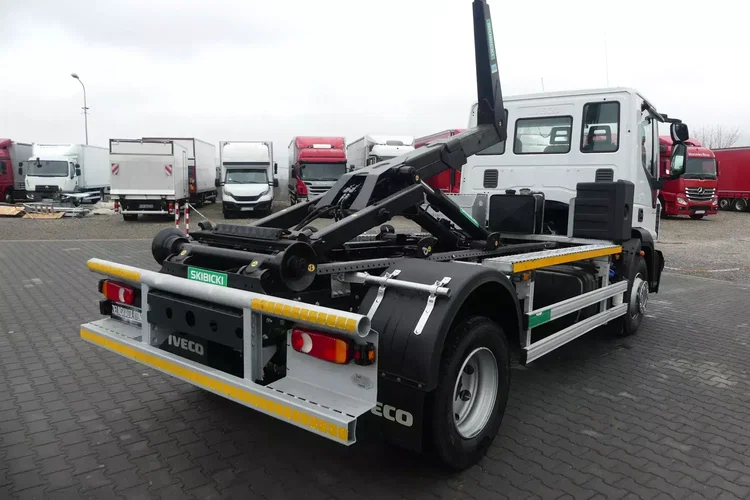 Iveco EUROCARGO 120E-220 / HAKOWIEC / EURO 6 / NISKI PRZEBIEG / MANUAL / zdjęcie 20