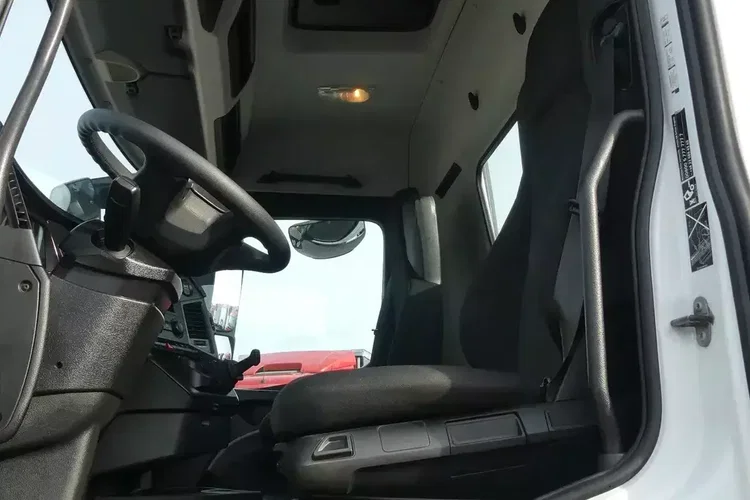 Mercedes ANTOS 2540 / 6x2 / HAKOWIEC 20t / EURO 6 / IDEALNY STAN / zdjęcie 29