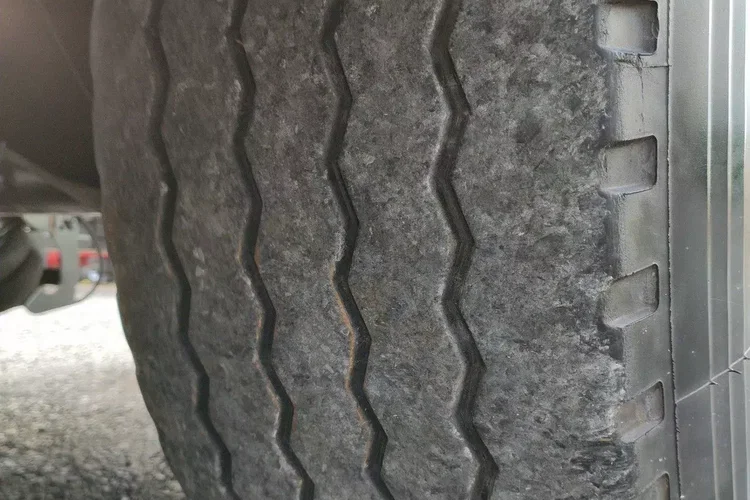 Wielton HARDOX STALOWA DO ZŁOMU 50m Oś Podnoszona Złomówka Super Stan zdjęcie 16