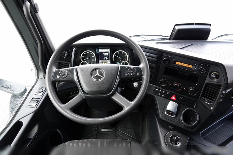 Mercedes AROCS 3243 / 8x4 / WYWROTKA + HYDROBURTA / BORDMATIC / MEILLER KIPPER / EURO 6 / OPONY 100 % / 50 TYS.KM. zdjęcie 47