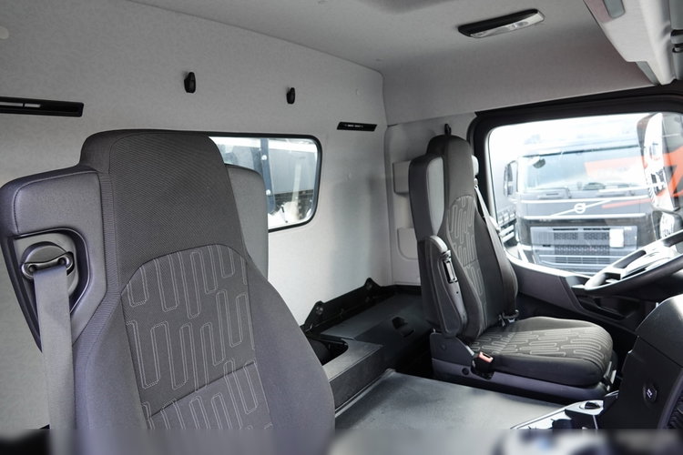 Mercedes AROCS 3243 / 8x4 / WYWROTKA + HYDROBURTA / BORDMATIC / MEILLER KIPPER / EURO 6 / OPONY 100 % / 50 TYS.KM. zdjęcie 52