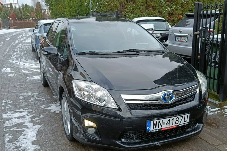 Toyota Auris 1.8 Hybrid Executive zdjęcie 11