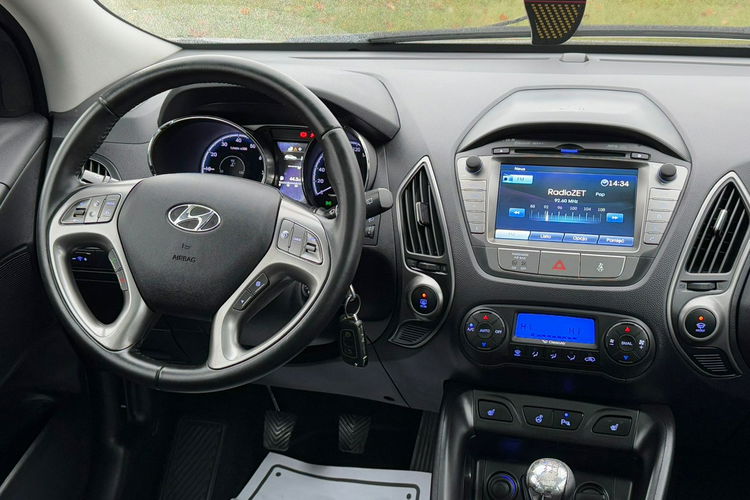 Hyundai ix35 Benzyna BDB stan Bogato Wyposażony zdjęcie 20