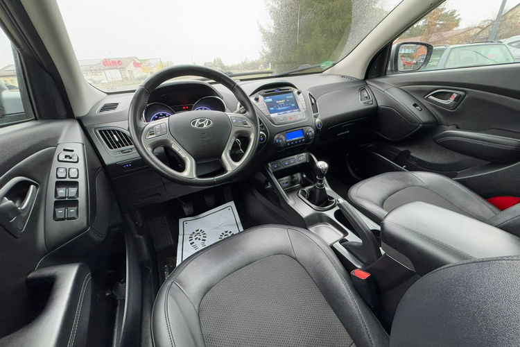 Hyundai ix35 Benzyna BDB stan Bogato Wyposażony zdjęcie 25