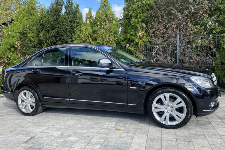 Mercedes C 180 Bardzo zadbana - 100% oryginalny przebieg zdjęcie 2