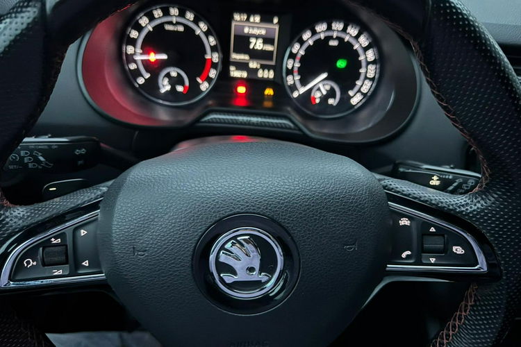 Skoda Octavia Przestronne rodzinne auto zdjęcie 23