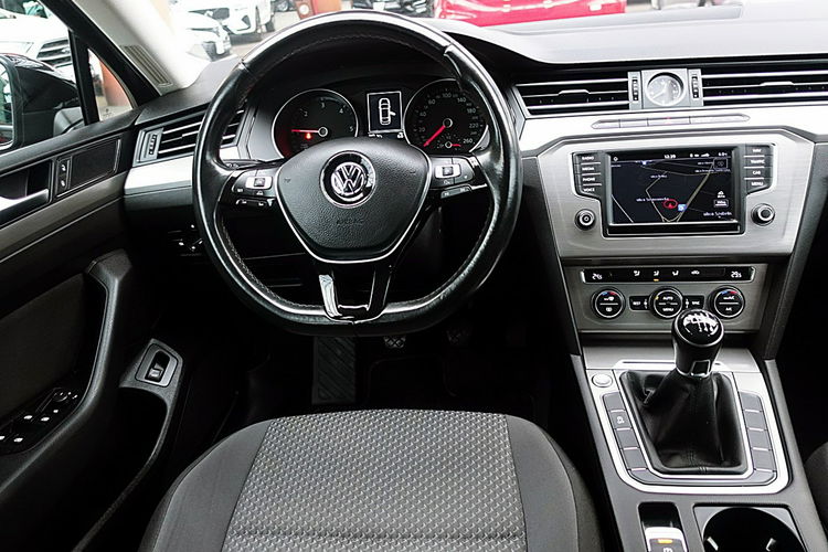 Volkswagen Passat 3 LATA Gwarancja Krajowy Bezwypad 2.0TDI FullLED+NAVI+3xClimatronic 4x2 zdjęcie 13