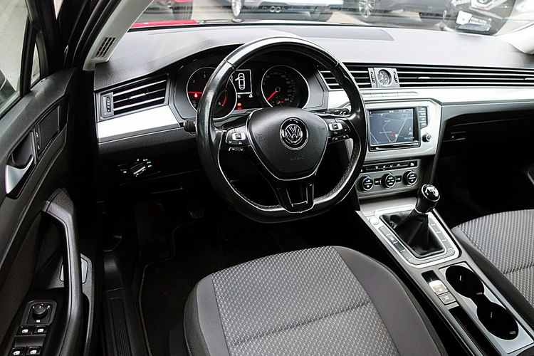 Volkswagen Passat 3 LATA Gwarancja Krajowy Bezwypad 2.0TDI FullLED+NAVI+3xClimatronic 4x2 zdjęcie 15