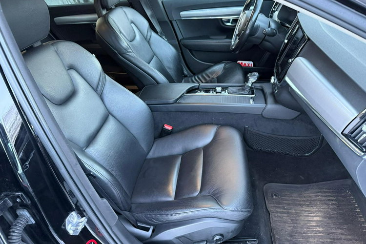 Volvo V90 Momentum 2.0 T 254KM Benzyna Aktywny Tempomat nowy Rozrząd zdjęcie 14