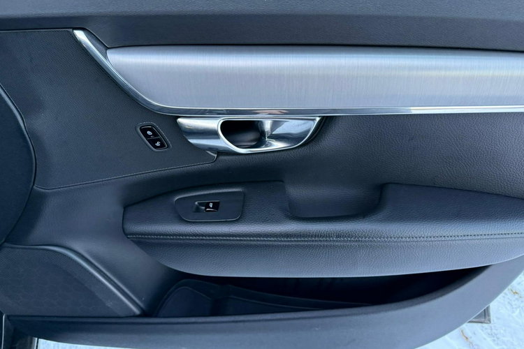 Volvo V90 Momentum 2.0 T 254KM Benzyna Aktywny Tempomat nowy Rozrząd zdjęcie 15