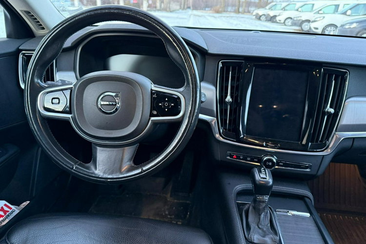 Volvo V90 Momentum 2.0 T 254KM Benzyna Aktywny Tempomat nowy Rozrząd zdjęcie 20