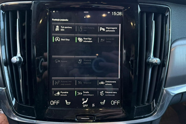 Volvo V90 Momentum 2.0 T 254KM Benzyna Aktywny Tempomat nowy Rozrząd zdjęcie 32