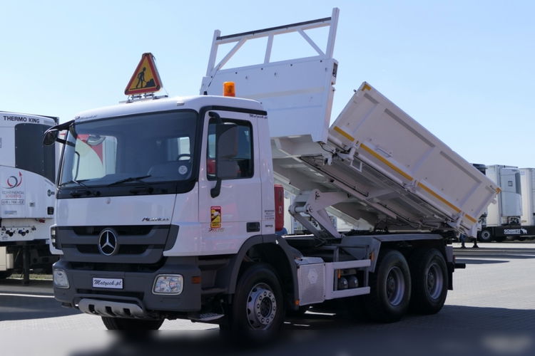 Mercedes ACTROS 2636 / 6x4 / WYWROTKA 3 stronna / BORDMATIC / HYDROBURTA / EEV EURO 5 /  zdjęcie 1