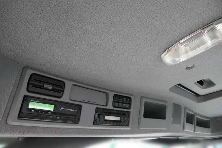 Mercedes ACTROS 3336 / 6x4 / WYWROTKA / BORDMATIC / HYDROBURTA / MEILLER KIPER / OPONY 100% zdjęcie 28