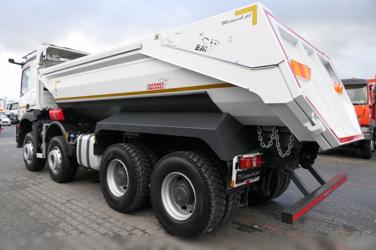 Mercedes AROCS 3246 / 8x4 / WYWROTKA / TYLNOZSYP / EURO 6 / OPONY 100 %  zdjęcie 10