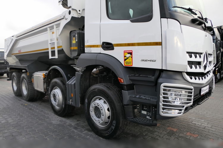 Mercedes AROCS 3246 / 8x4 / WYWROTKA / TYLNOZSYP / EURO 6 / OPONY 100 %  zdjęcie 15