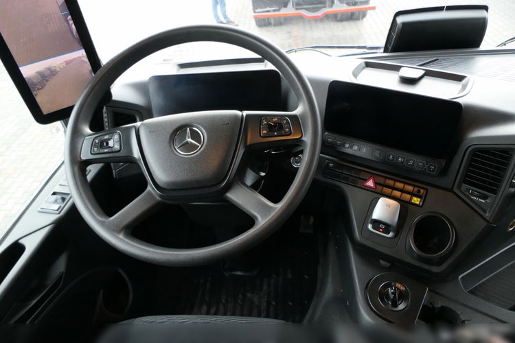 Mercedes AROCS 3246 / 8x4 / WYWROTKA / TYLNOZSYP / EURO 6 / OPONY 100 %  zdjęcie 29