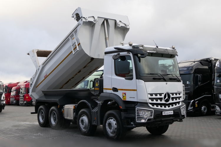 Mercedes AROCS 3246 / 8x4 / WYWROTKA / TYLNOZSYP / EURO 6 / OPONY 100 %  zdjęcie 6