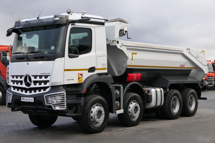 Mercedes AROCS 3246 / 8x4 / WYWROTKA / TYLNOZSYP / EURO 6 / OPONY 100 %  zdjęcie 8