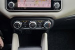 Nissan Micra Benzyna. 90 Koni. Navi. Podgrzewane Fotele i Kierownica. Serwisowana. zdjęcie 16
